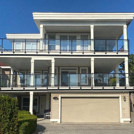 New Two-Bedroom Legal Suite With Parking White Rock Exterior photo