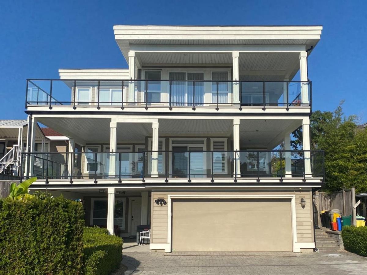New Two-Bedroom Legal Suite With Parking White Rock Exterior photo
